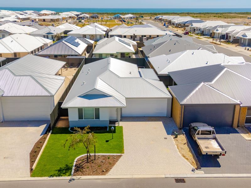 52 Angalore Road, Madora Bay WA 6210