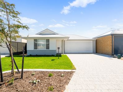 52 Angalore Road, Madora Bay WA 6210