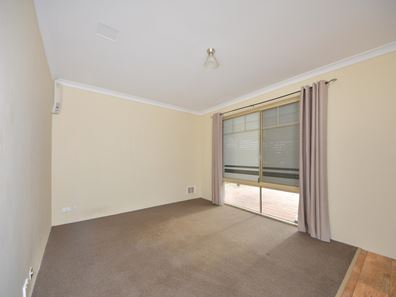 8 Jersey Way, Waikiki WA 6169