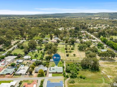 9 Wallace Street, Mundijong WA 6123