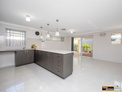 5 Nagal Way, Wattle Grove WA 6107