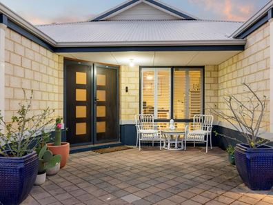 4 Tamarama Street, Secret Harbour WA 6173