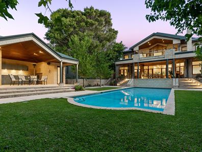11 McNeil Street, Peppermint Grove WA 6011
