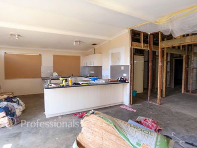 28 Travers Avenue, Nulsen WA 6450