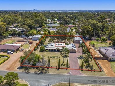 37 Hawkvalley Crescent, Maida Vale WA 6057