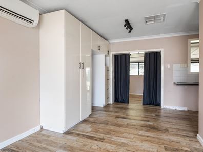 90 North Terrace, Victory Heights WA 6432