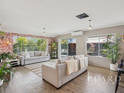 30 Tenement Loop, Hocking WA 6065