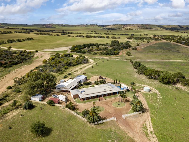 350 David  Road, Waggrakine WA 6530