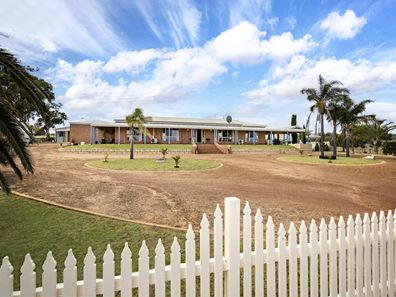 350 David  Road, Waggrakine WA 6530