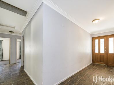 12 Alistair Street, Huntingdale WA 6110