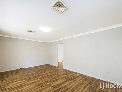 12 Alistair Street, Huntingdale WA 6110