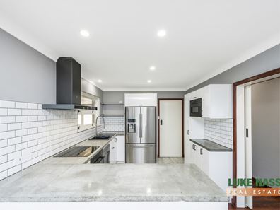 11 George Street, Kelmscott WA 6111