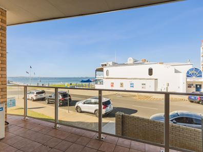 16/153 Esplanade, Rockingham WA 6168
