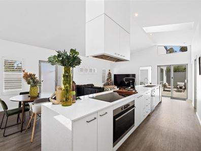 2 Timber Court, Cowaramup WA 6284
