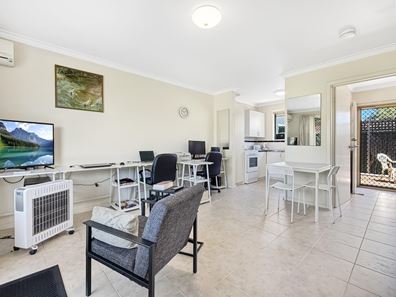 14/10 Hefron Street, Rockingham WA 6168