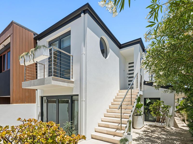 31D Curtin Avenue, Cottesloe WA 6011