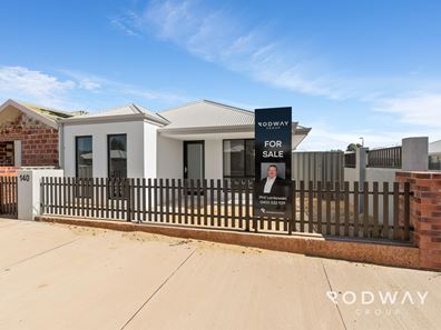 140 Mead St, Byford WA 6122