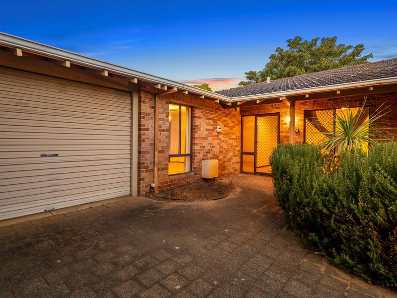 3/26 Earlston Way, Booragoon