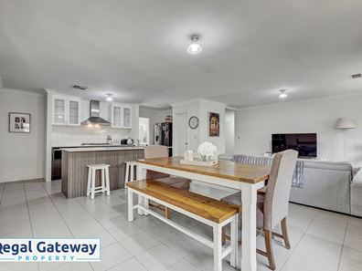 71 Litchfield Circle, Wandi WA 6167