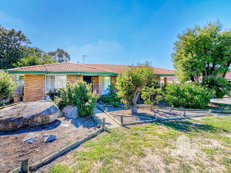 22 Jacaranda Crescent, Withers WA 6230
