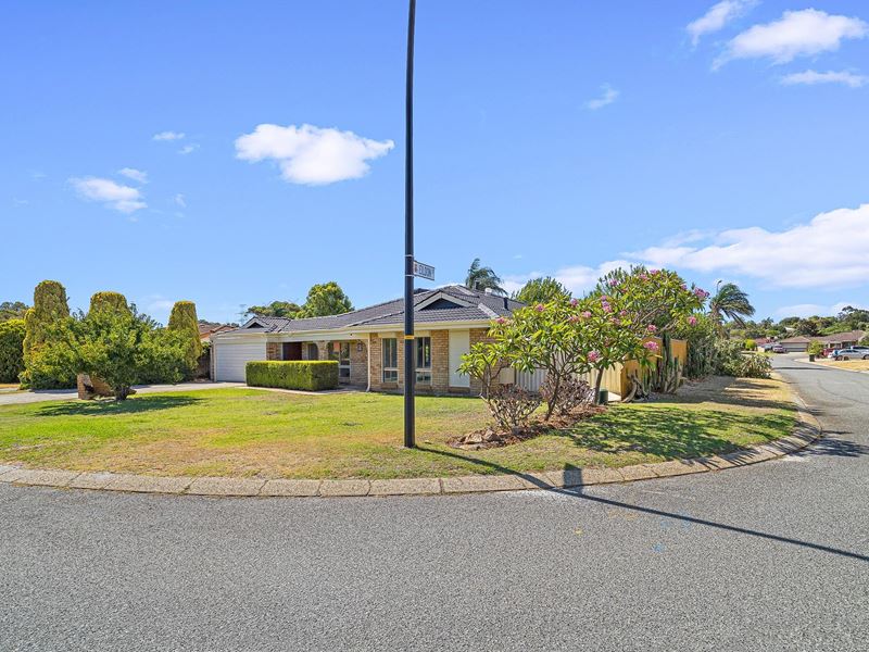 3 Dulverson  Place, South Lake WA 6164