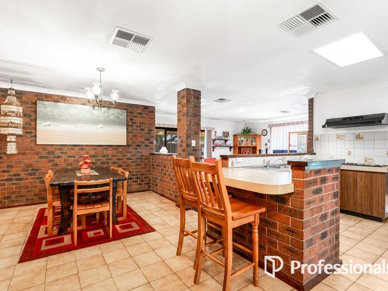 12 Tandina Way, Kingsley