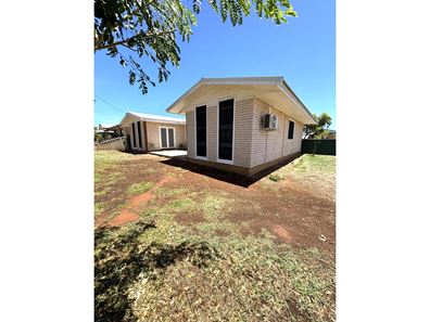 79 Rushton  Street, Carnarvon WA 6701