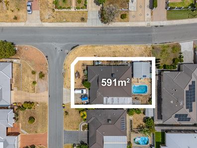 2 Cherruck Close, Maddington WA 6109