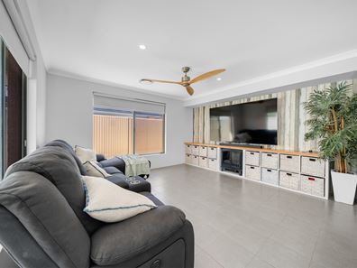 27 Grasswren Way, Alkimos WA 6038