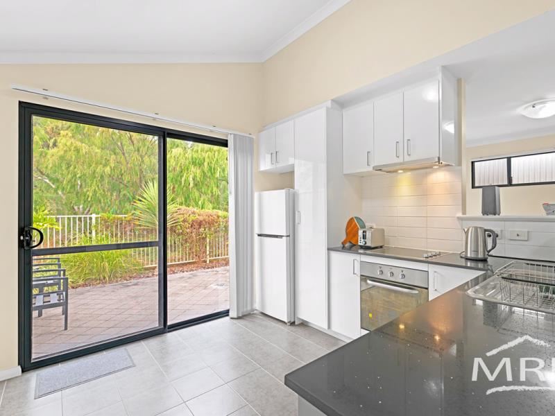 16/20 Grove Street West, Little Grove WA 6330
