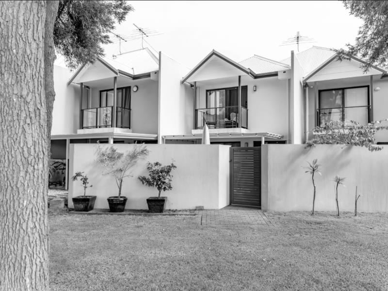 18/79 Sticks Boulevard, Erskine