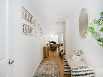 18/79 Sticks Boulevard, Erskine WA 6210