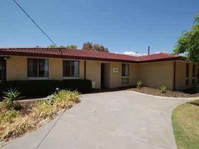 56 Lyrebird Way, Thornlie WA 6108