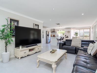 87 Seagrove Boulevard, Merriwa WA 6030