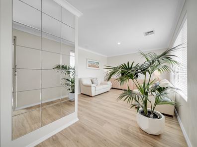 30 Troubridge Retreat, Ocean Reef WA 6027