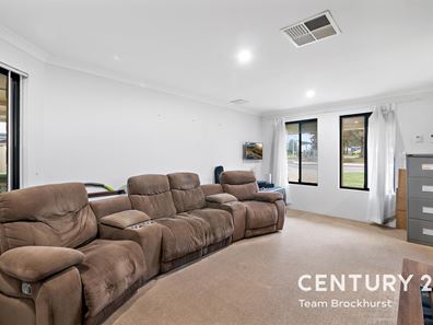 128 Gay Street, Huntingdale WA 6110