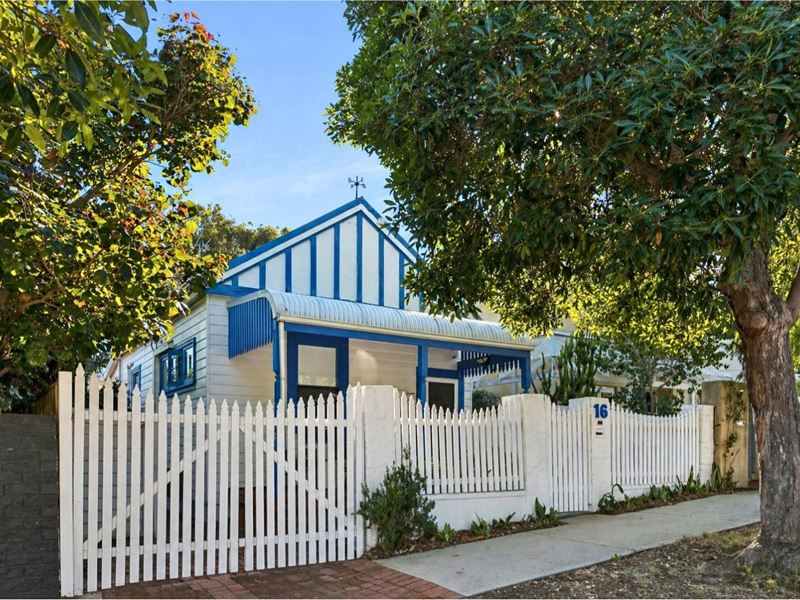 16 Perth Street, Cottesloe