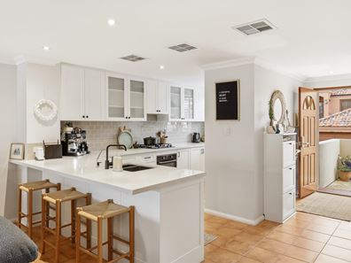 100/18 Port Quays, Wannanup WA 6210