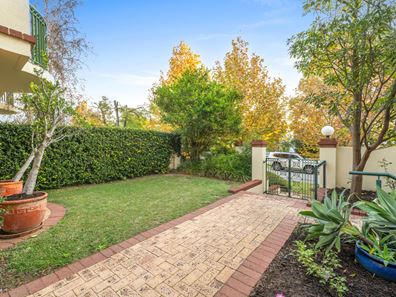 1/6 John Street, Claremont WA 6010
