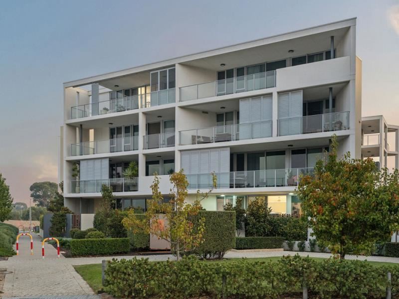 25/6 Gemstone Boulevard, Carine