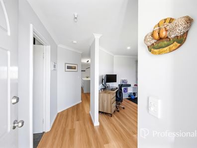 12 Romney Way, Eaton WA 6232
