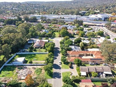 32 Marian Avenue, Armadale WA 6112