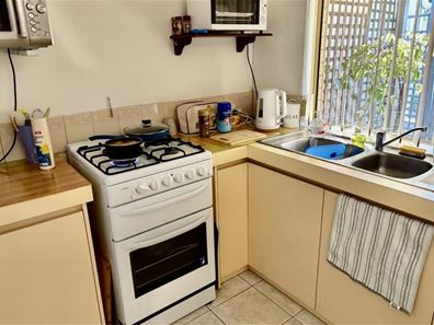 3 Kookaburra Drive, Greenfields WA 6210