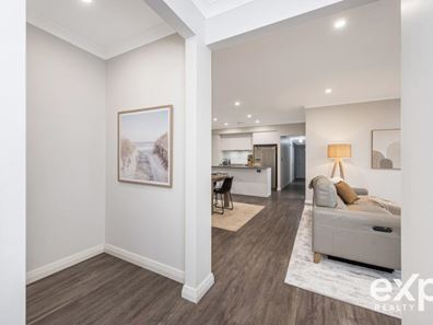 142 Alverstone Bvd, Lakelands WA 6180