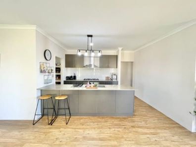 2 Huntington Parkway, Landsdale WA 6065