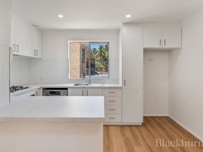 8/20 Cunningham Tce, Daglish WA 6008