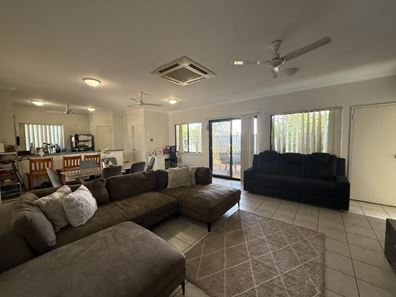 6A Raynor Road, Baynton WA 6714