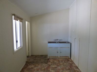 16 Caw Street, Merredin WA 6415