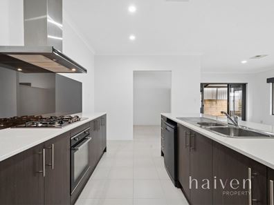5 Ponderosa Road, Aubin Grove WA 6164