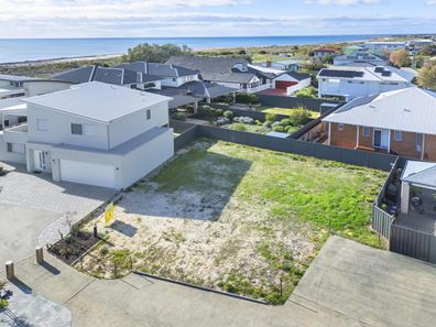 4/271 Marine Terrace, Geographe WA 6280